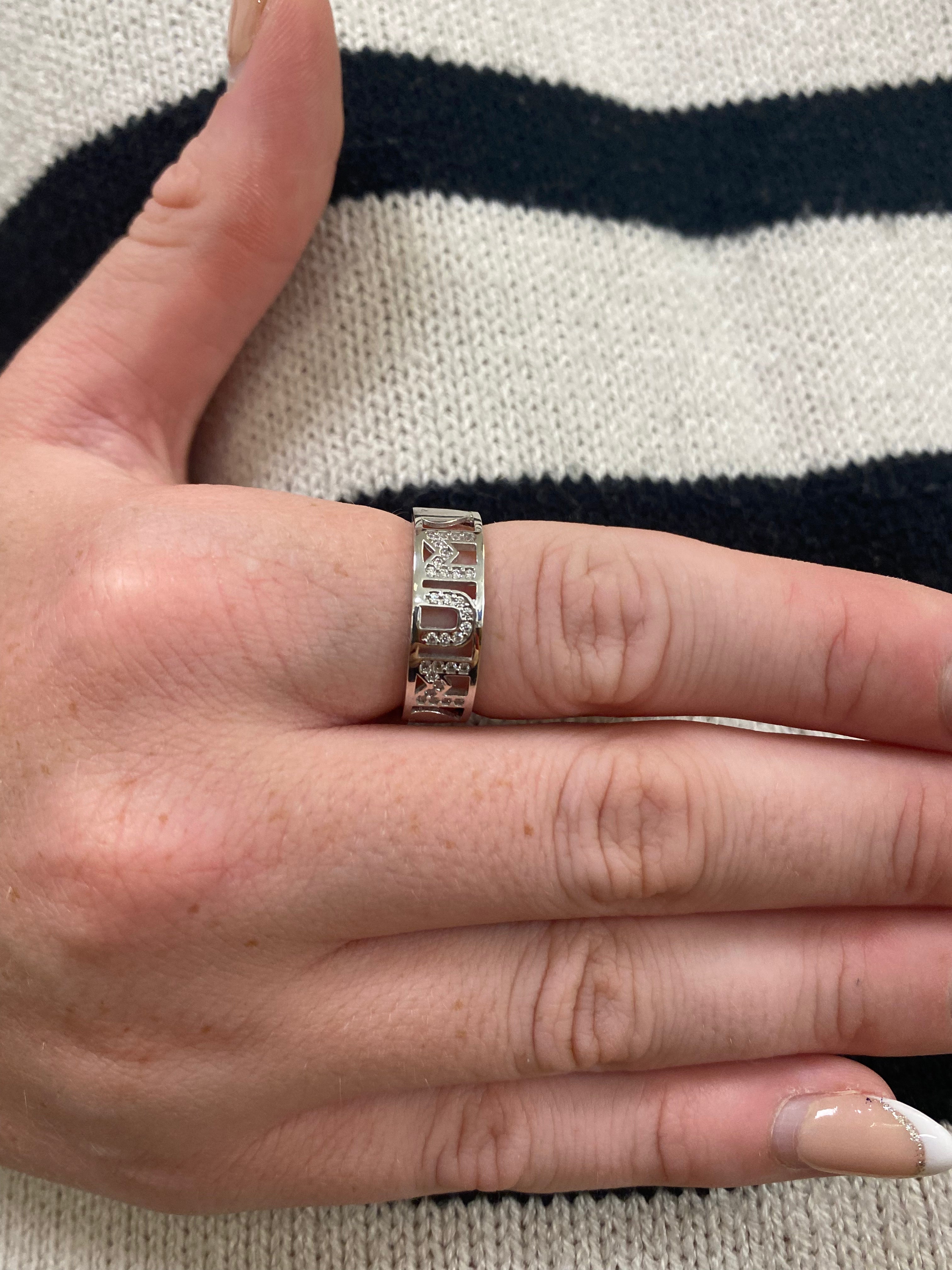 Silver Love Mum Heart Ring